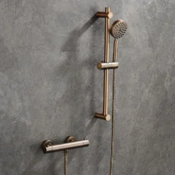 Afbeelding 1 Saniclear Antique doucheset met thermostatische kraan, handdouche en glijstang verouderd messing