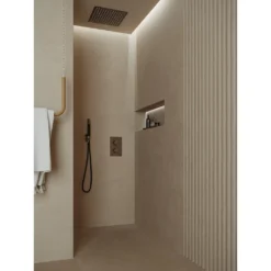 Afbeelding 2 Saniclear Cube Pro inbouw regendouche met inbouw douchekop 30x30cm en staafhanddouche verouderd messing