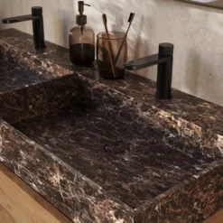Afbeelding 2 Saniclear Dark Emperador marmeren wastafel 120x46cm met kraangaten