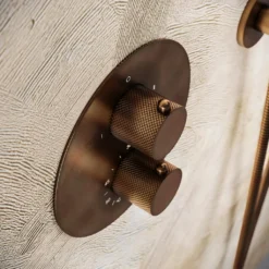 Afbeelding 2 Saniclear Antique Curved Pro inbouw badkraan rond met vrijstaande uitloop verouderd messing