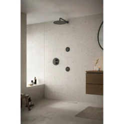 Afbeelding 2 Saniclear Iron Curved inbouw regendouche 30cm met ronde massagejets en muurarm verouderd ijzer - gunmetal