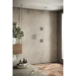 Afbeelding 2 Saniclear Talpa Curved inbouw regendouche 30cm met vierkante massagejets en plafondarm chroom