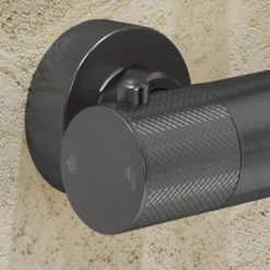 Afbeelding 2 Saniclear Vision Curved opbouw regendouche met 20x30cm hoofddouche verouderd ijzer - gunmetal